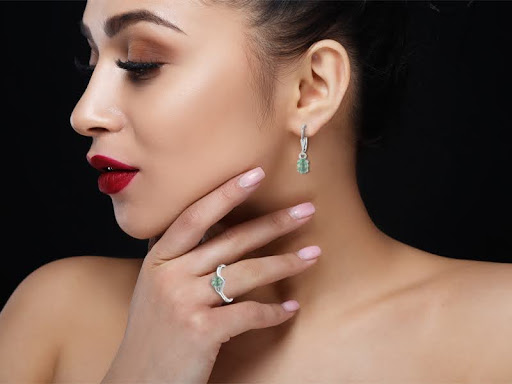 Top Heartfelt Mother-Daughter Green Kyanite Jewelry Gifts You’ll Love!